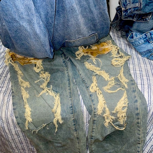 PLT Blue Jeans - Picture 6 of 6